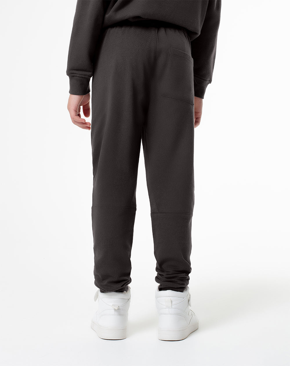 Jogger regular negro niño
