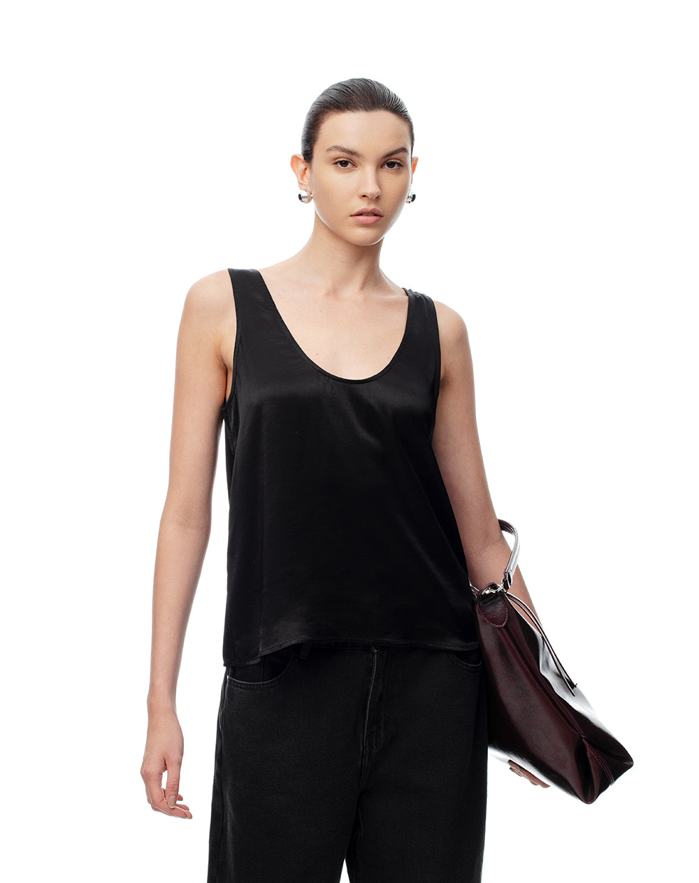 Blusa holgada satín negra mujer