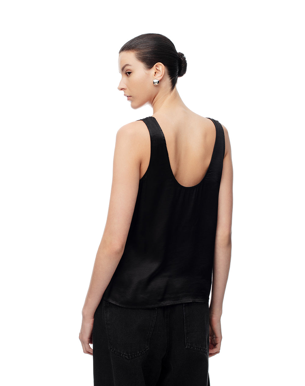 Blusa holgada satín negra mujer
