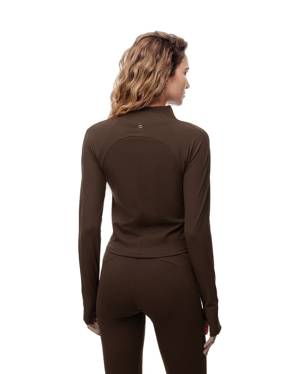 Chaqueta slim fit sin capucha chocolate