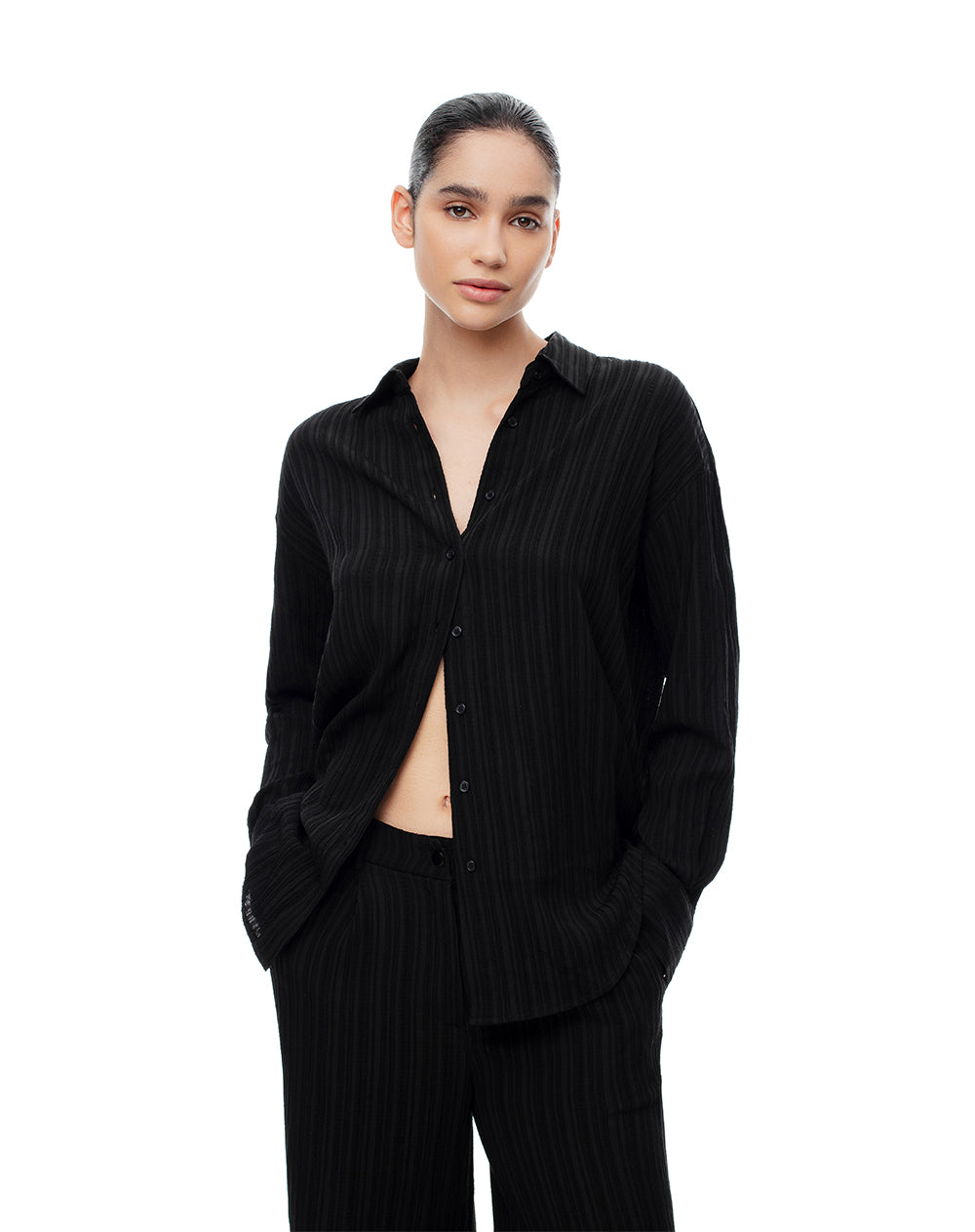 Camisa manga larga oversize negra mujer