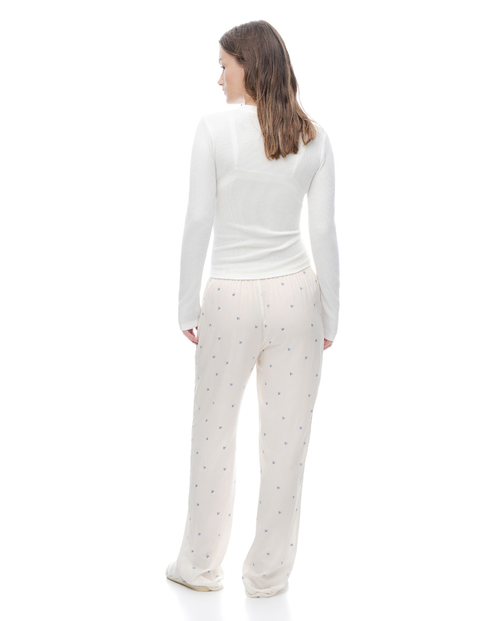 Pantalón regular tiro medio blanco estampado mujer