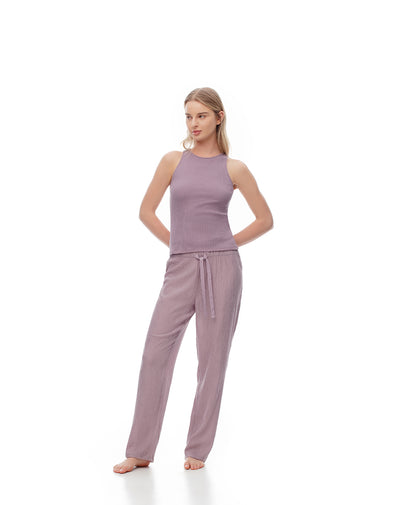 Pantalón regular fit tiro medio morado