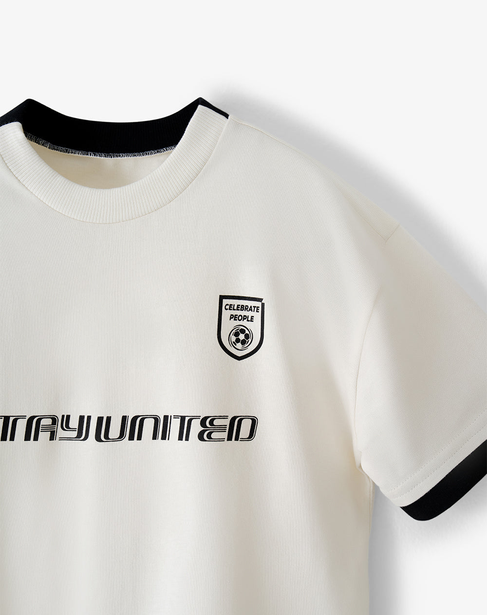 Camiseta regular fit manga corta vainilla