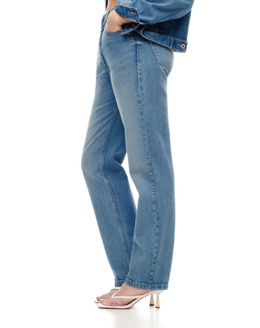 Jean recto tiro medio índigo medio mujer