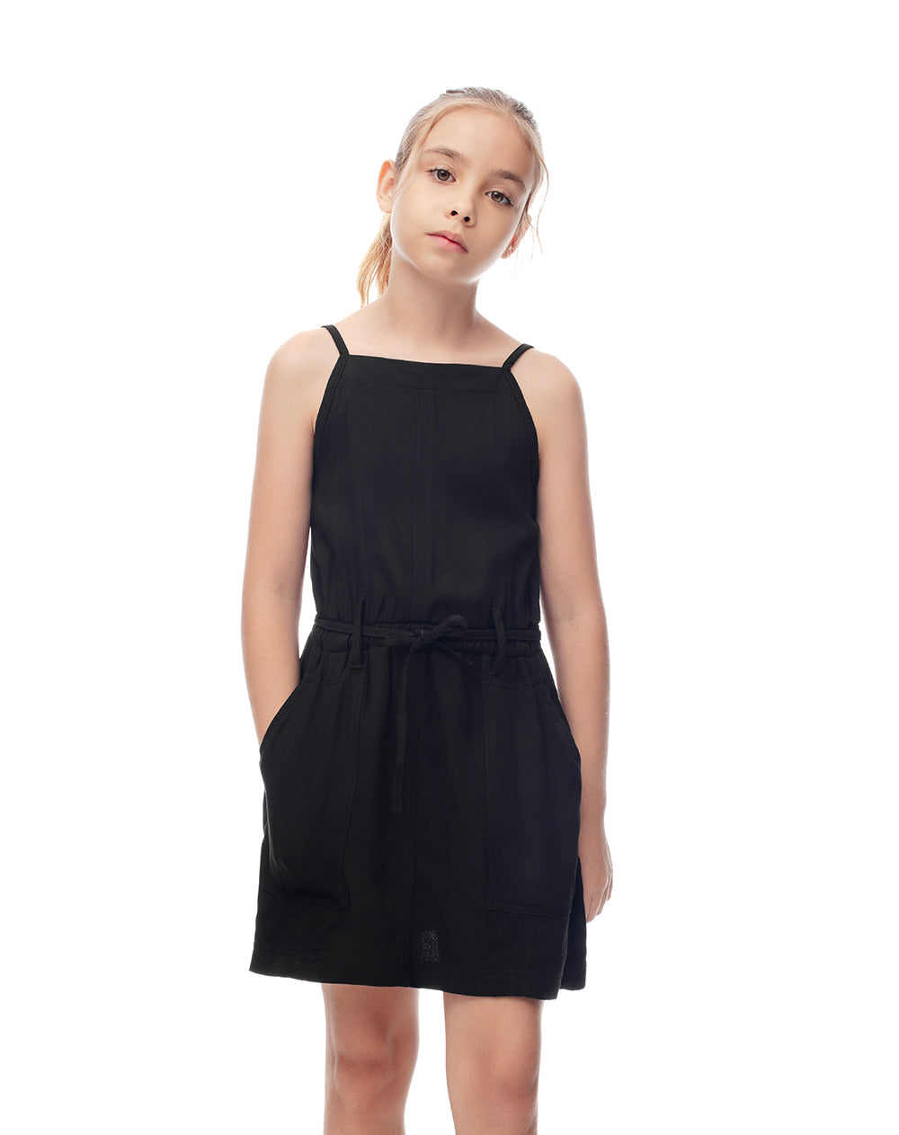 Vestido corto negro niña