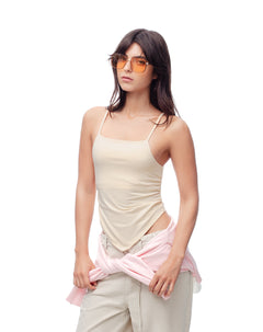 Camiseta tirantes slim recogido crema mujer