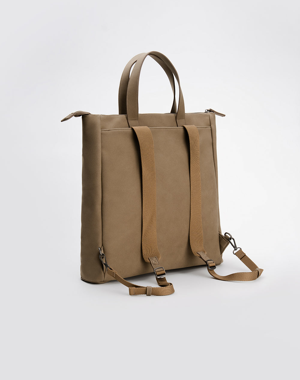 Bolso morral efecto cuero café