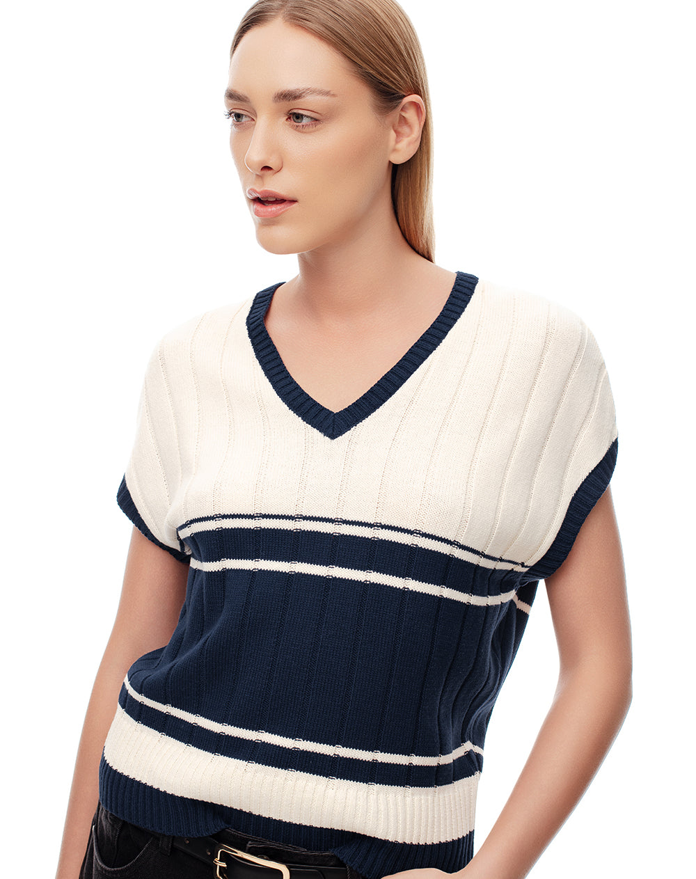 Chaleco tipo preppy tejido de punto crema mujer