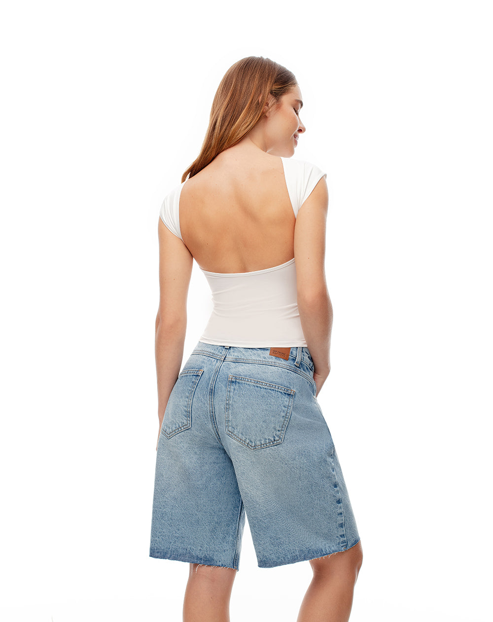 Bermuda regular tiro medio 100% algodón índigo medio mujer