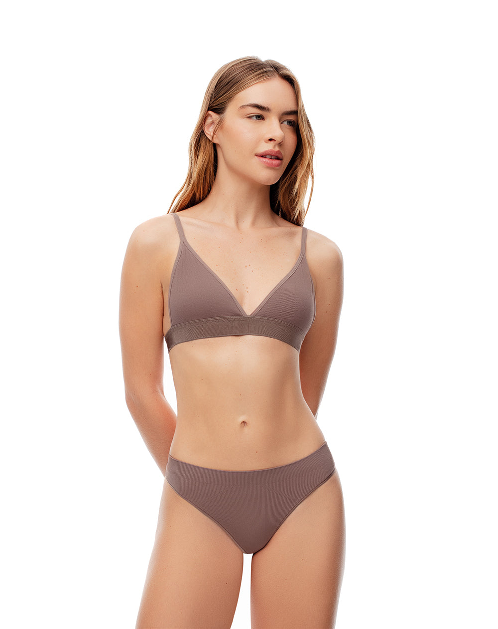 Top soporte medio seamless café