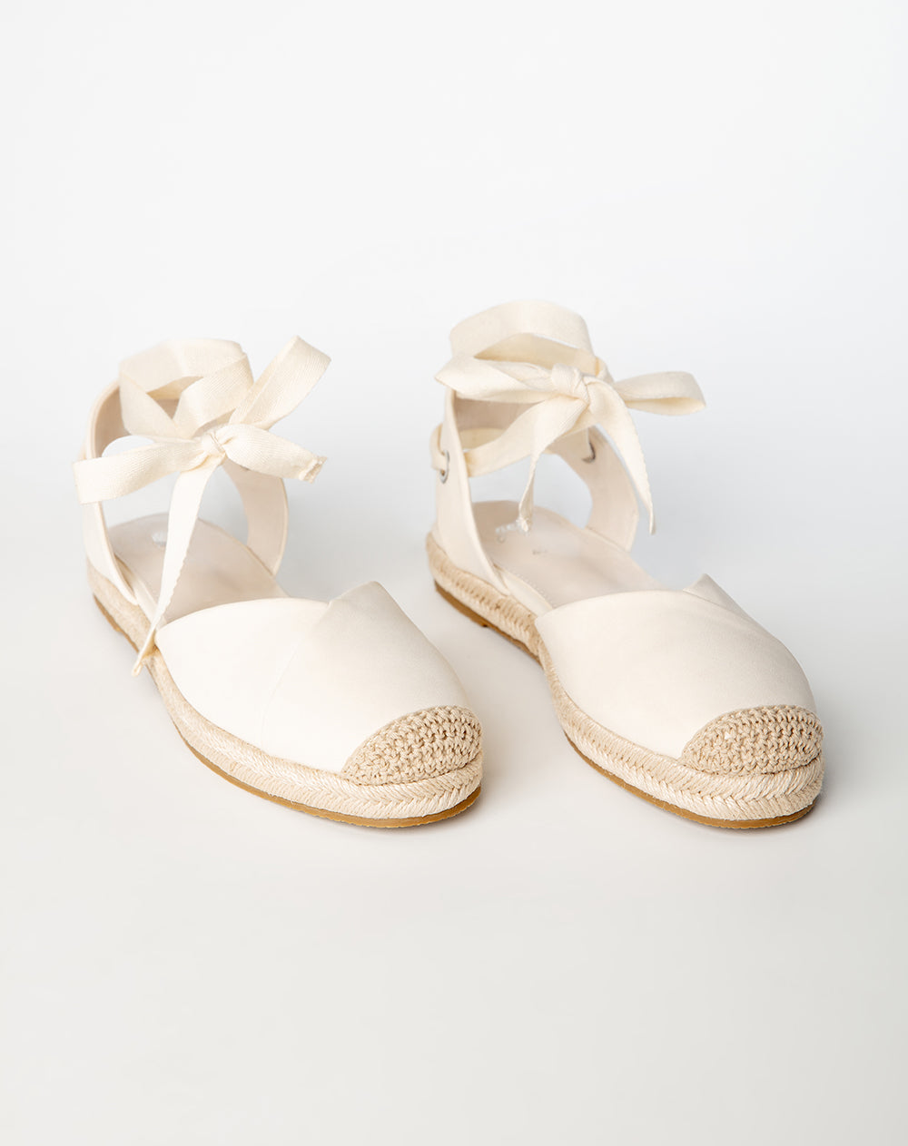 Sandalias tipo alpargata beige mujer