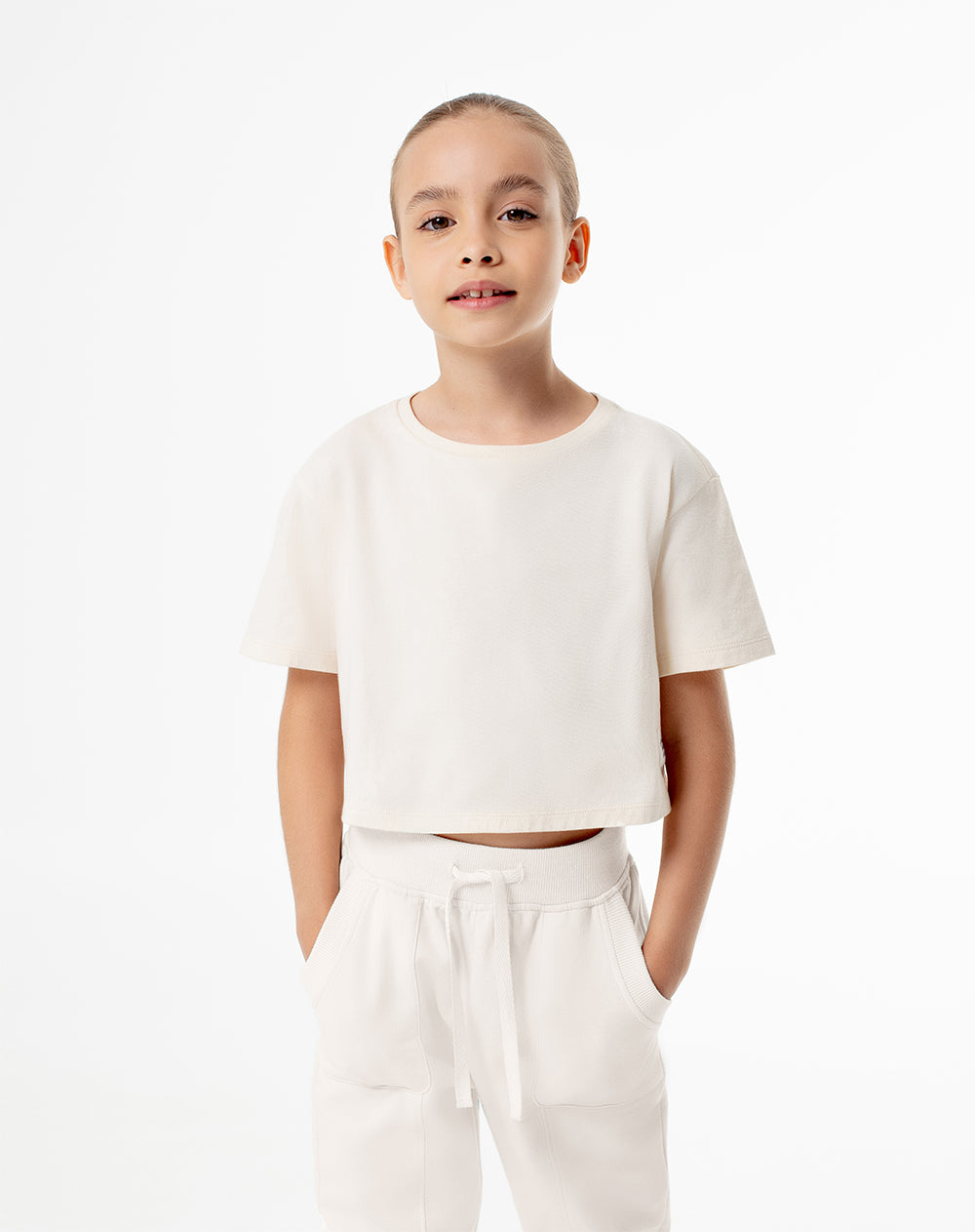 Camiseta crop regular algodón crema niña
