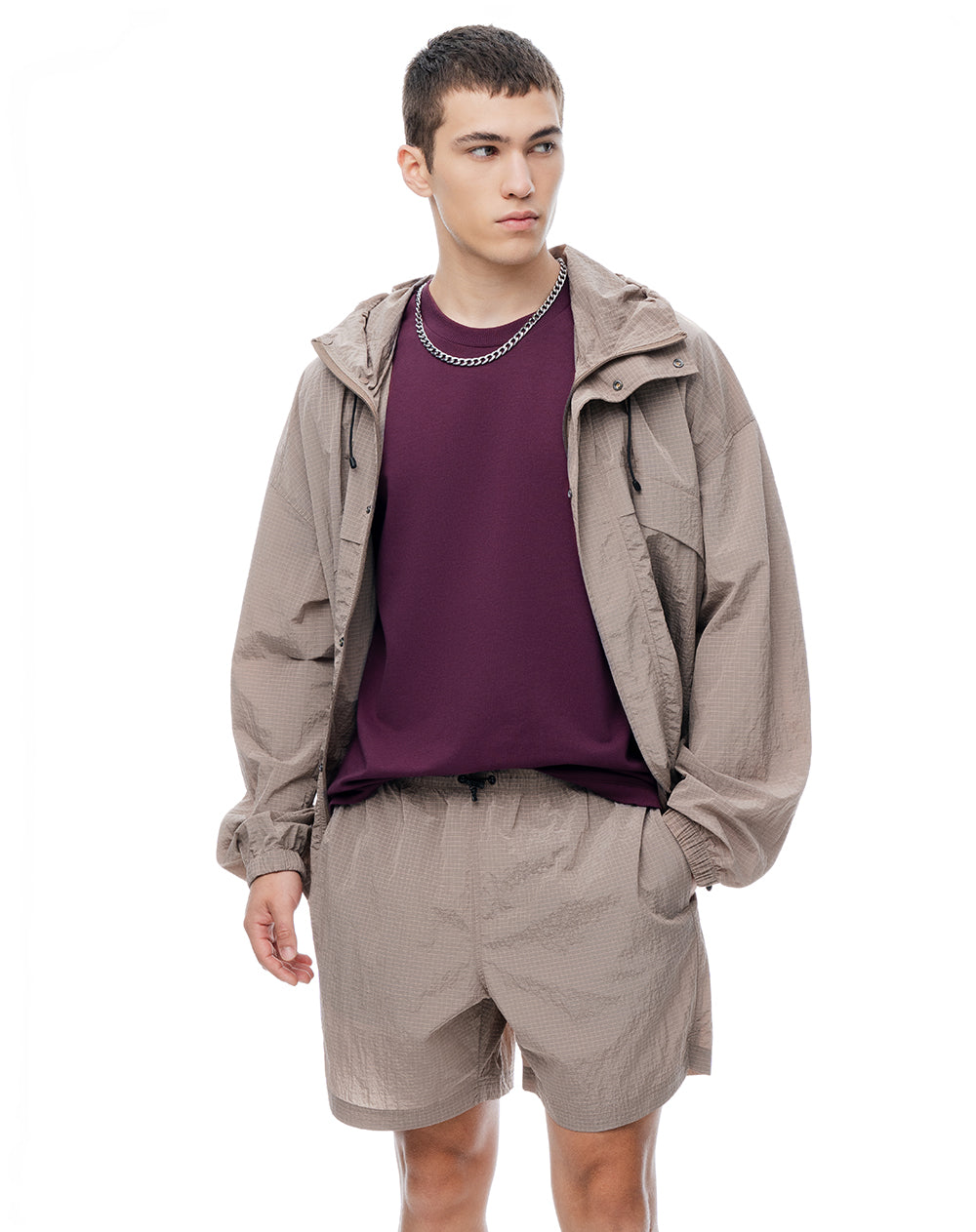 Bermuda liviana café cuadros hombre