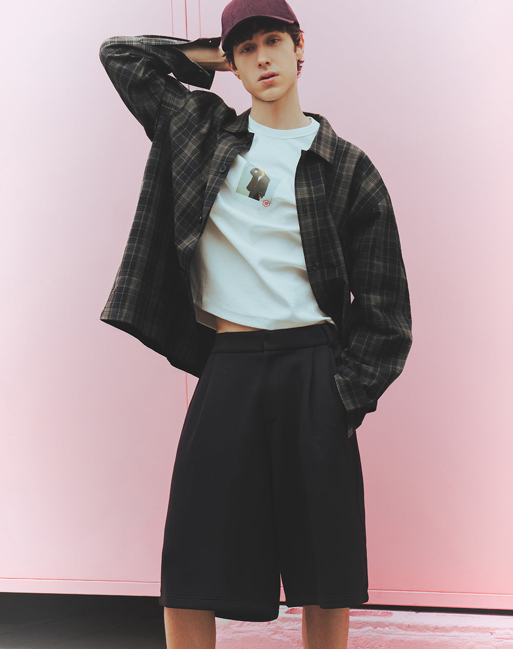 Bermuda tipo jort oversize negro hombre