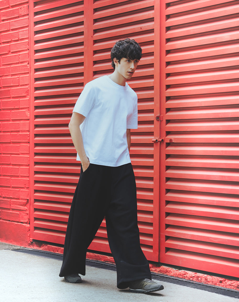 Pantalón oversize negro hombre