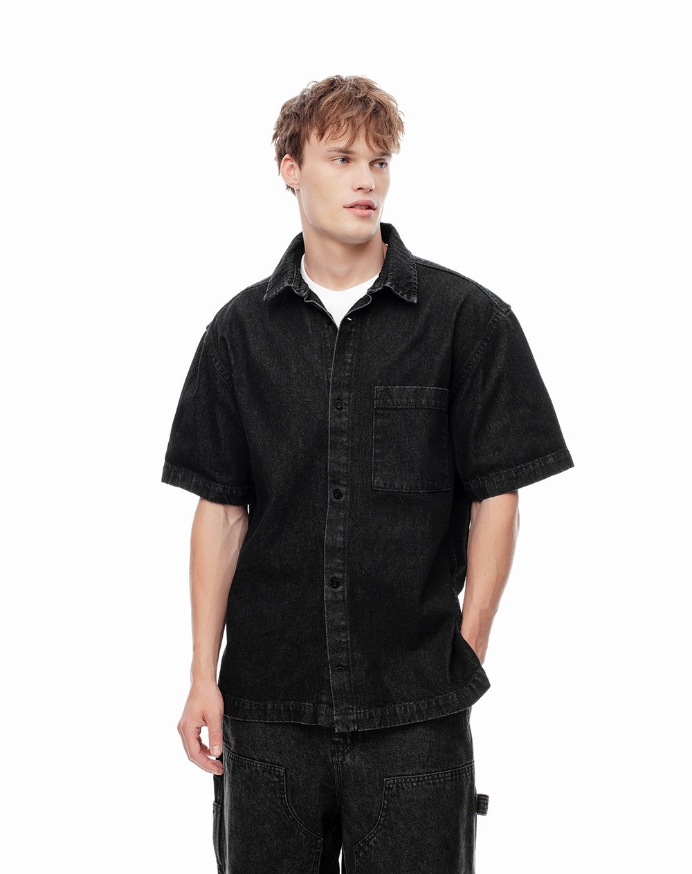 Camisa manga corta denim regular negra hombre