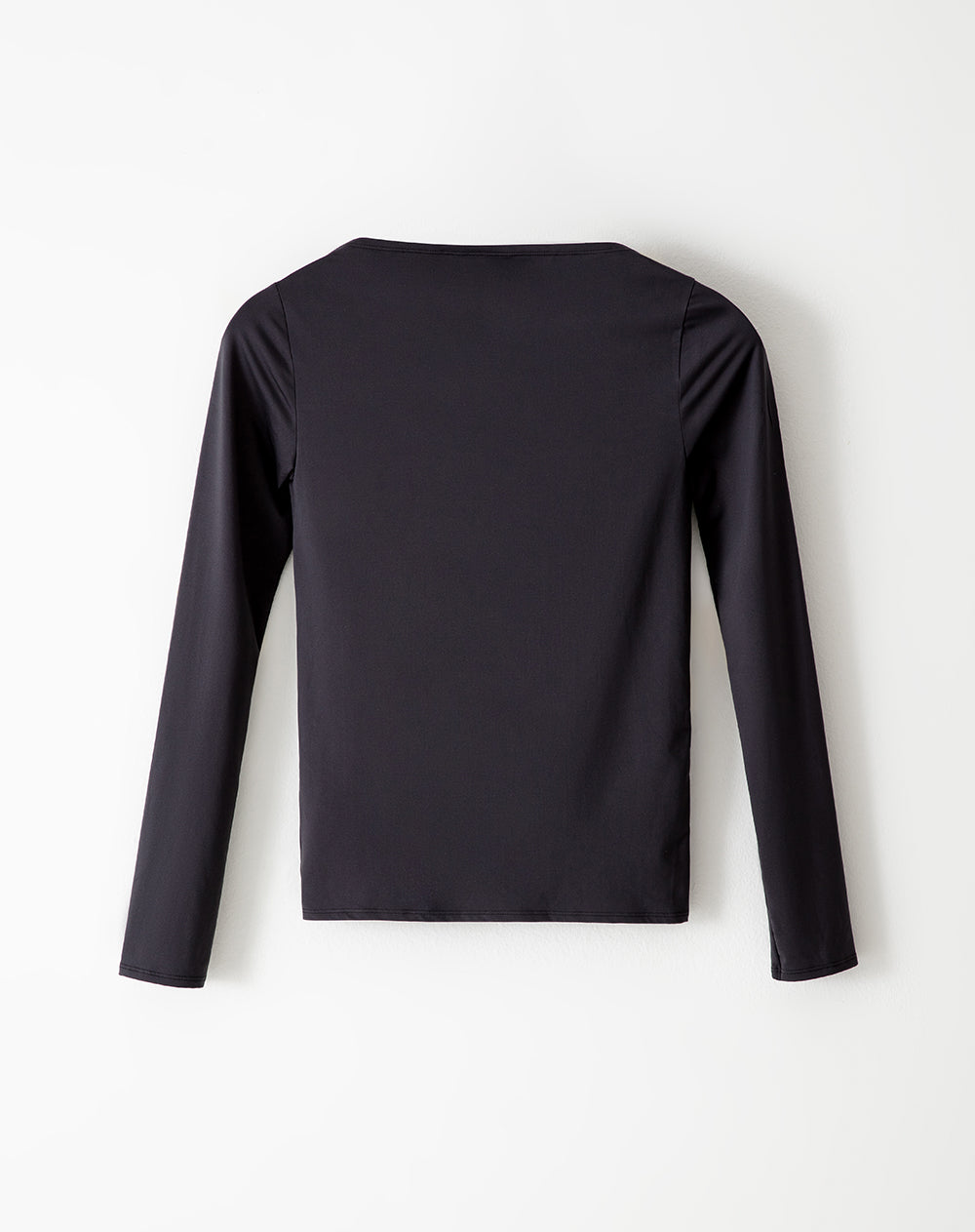 Camiseta fitted fit manga larga negra