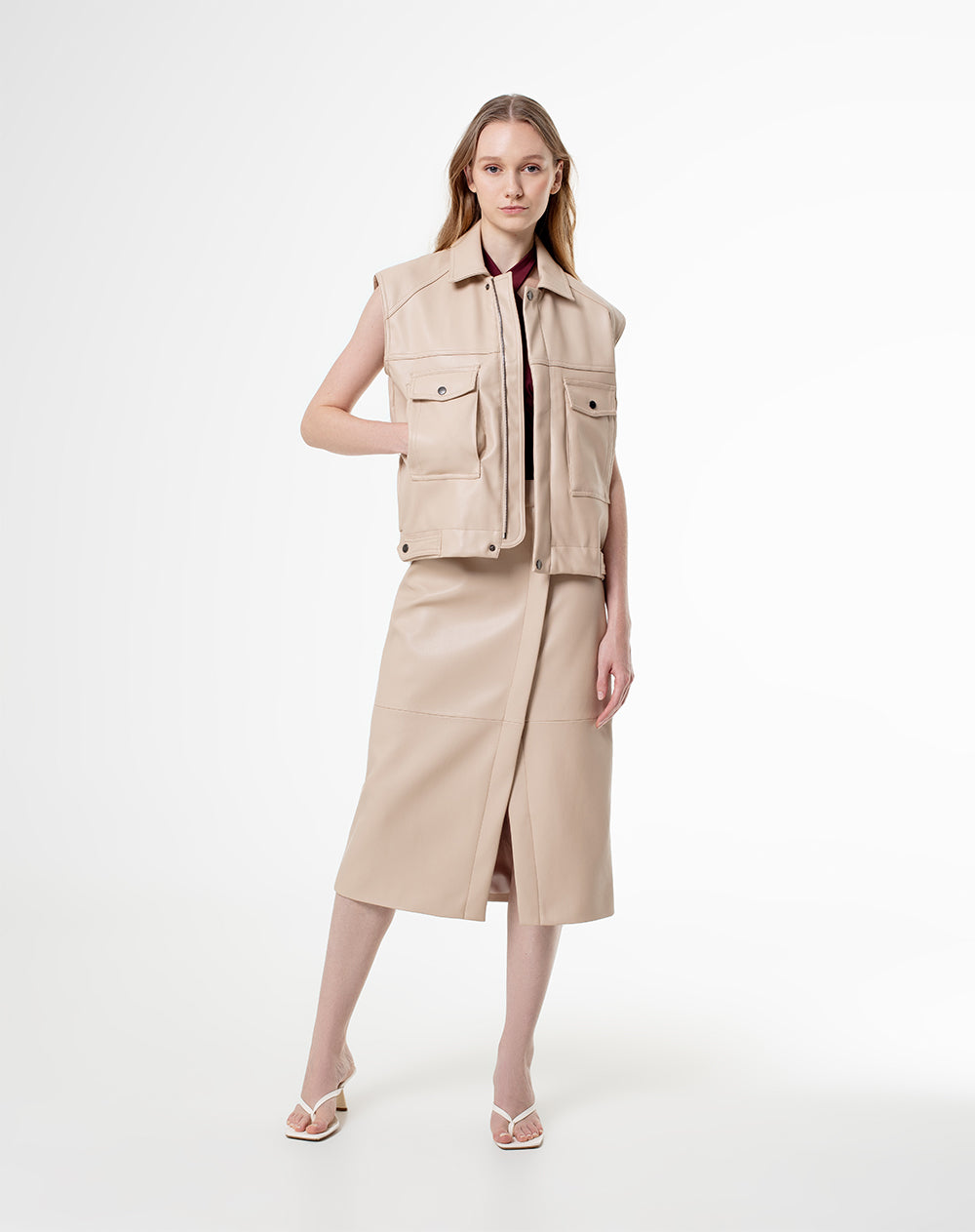 Falda midi tiro alto efecto cuero caqui mujer