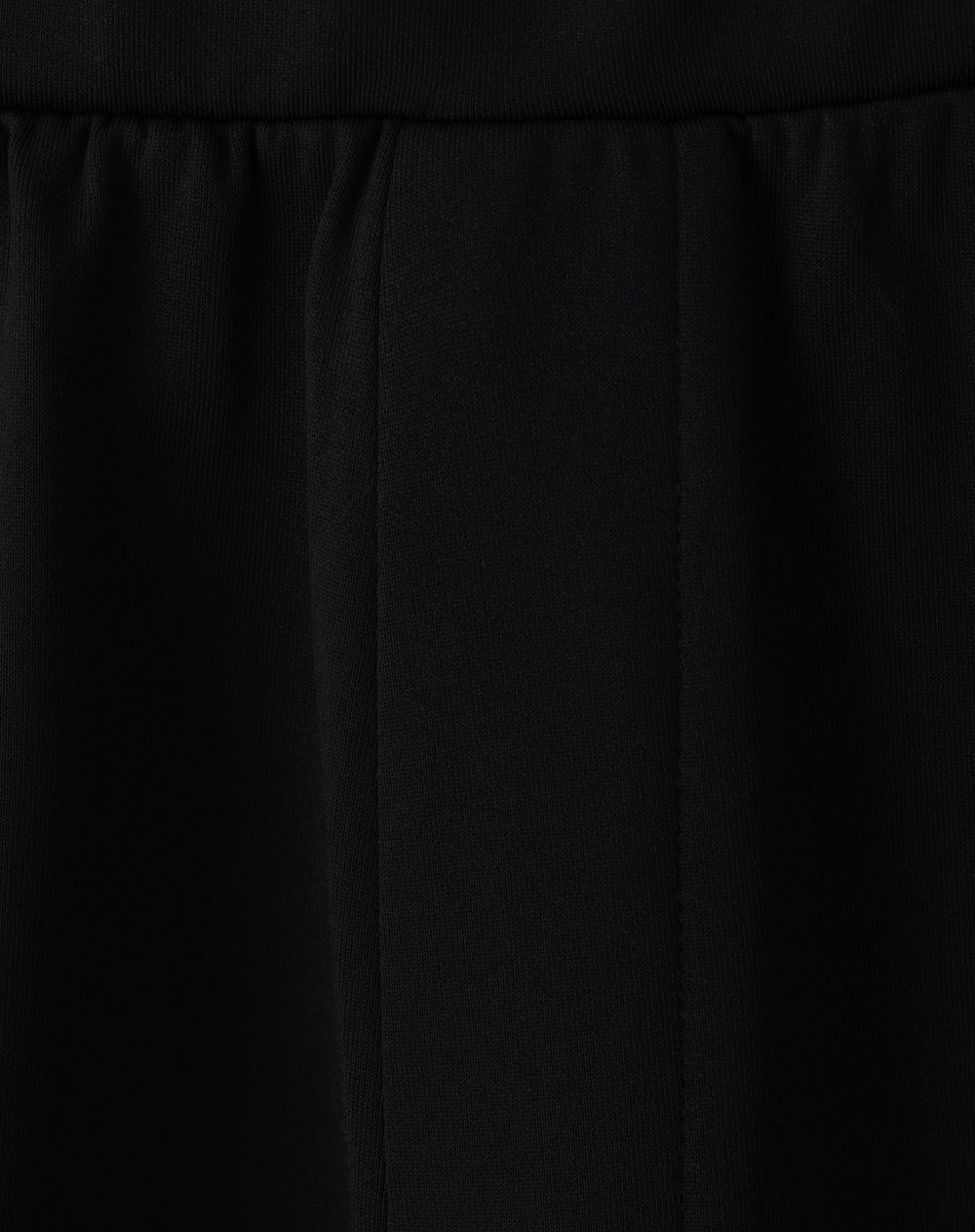 Bermuda regular negra hombre