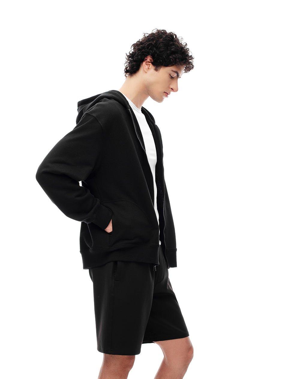 Bermuda regular negra hombre