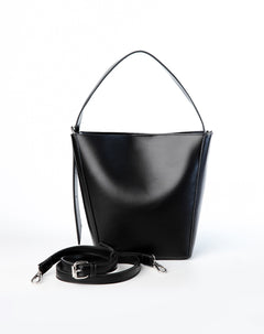 Bolso tipo bucket negro