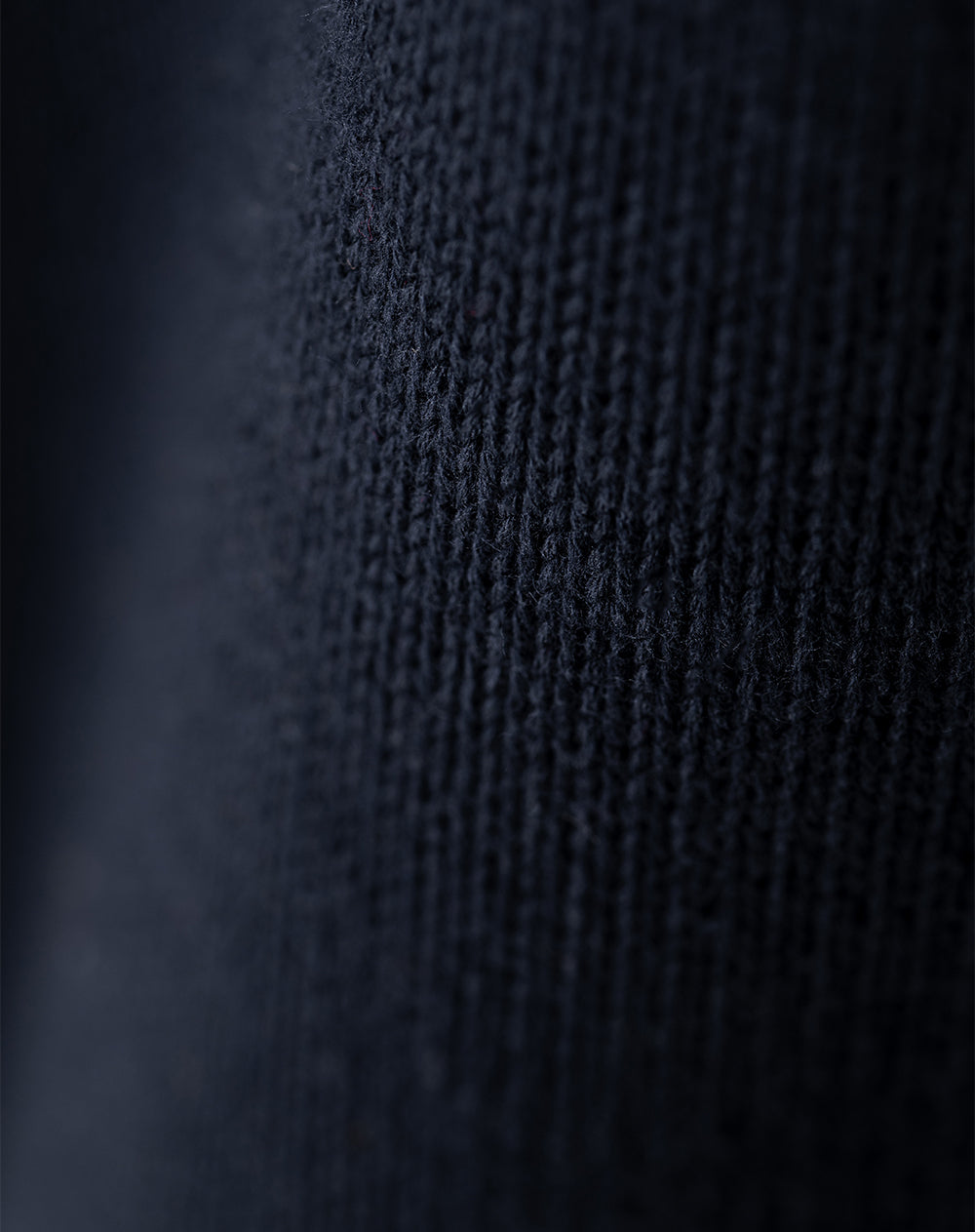 Buzo tipo polo regular tejido de punto azul hombre