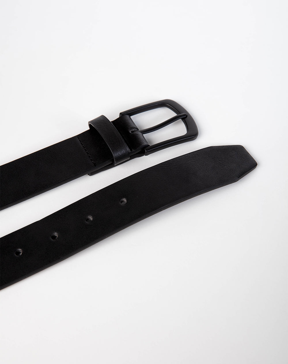 Correa formal negra hombre