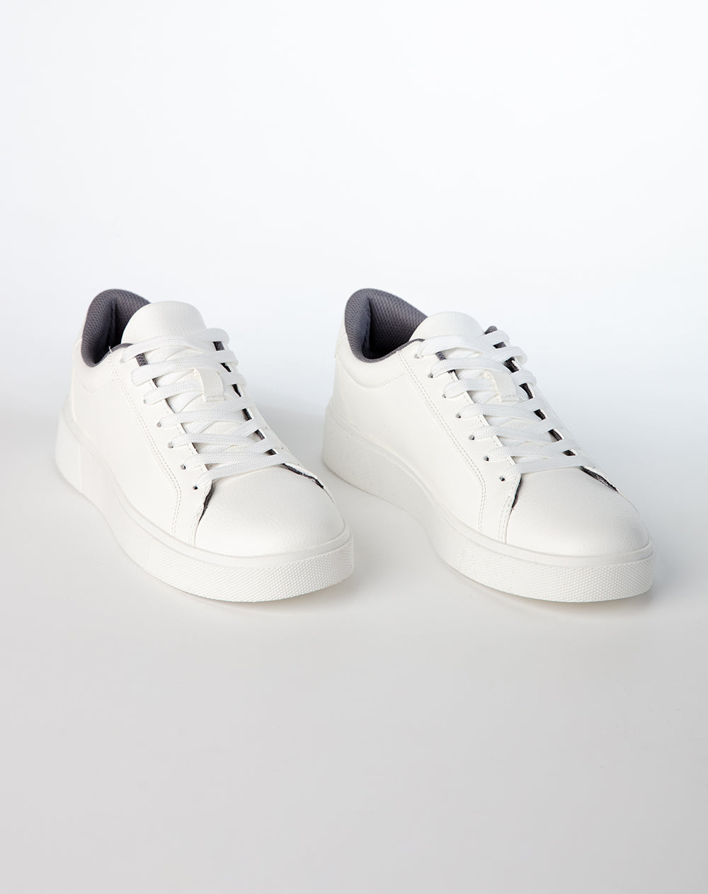 Tenis casuales blancos hombre