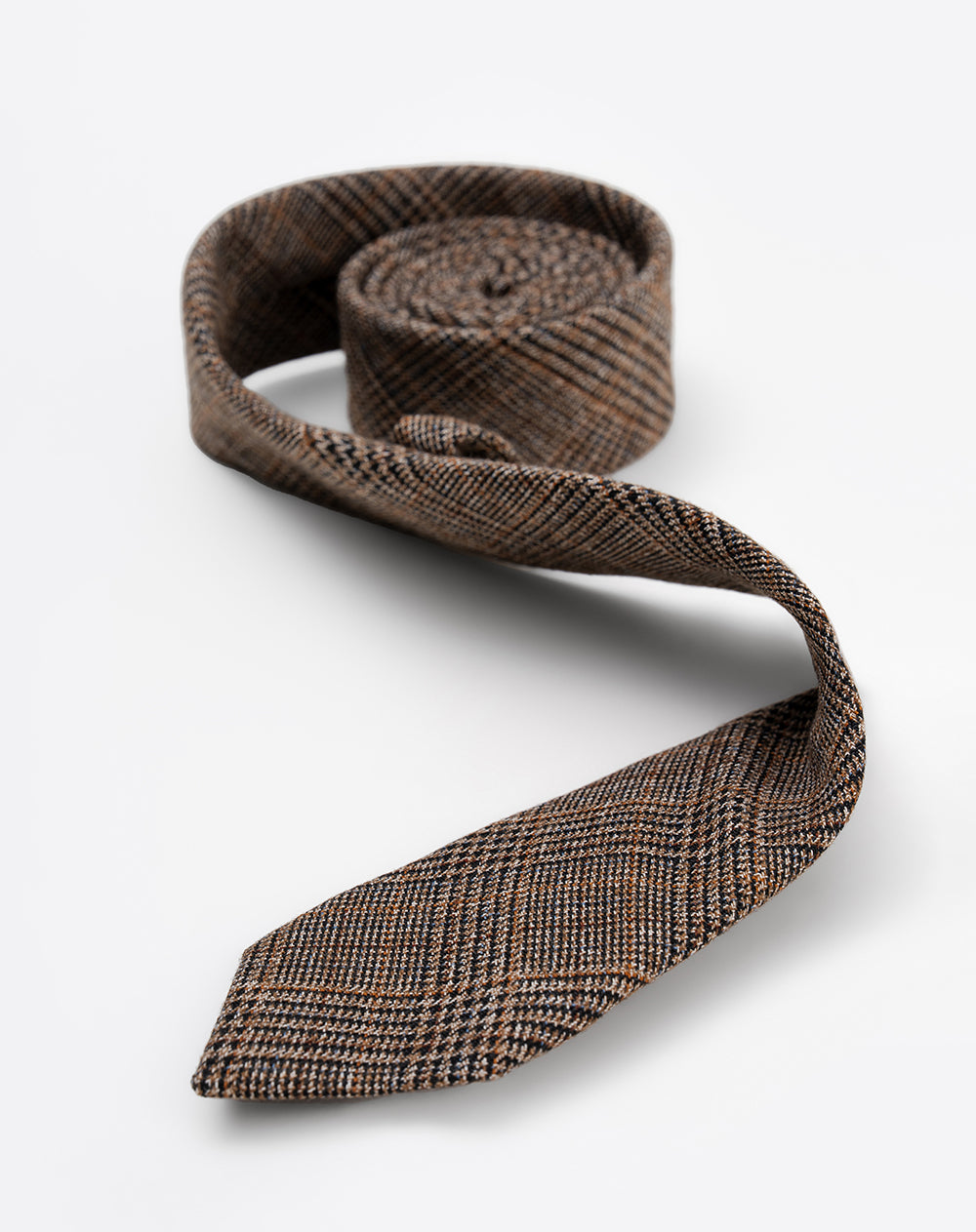 Corbata clásica café unisex