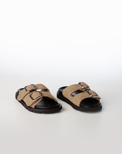 Sandalias beige hebillas niña