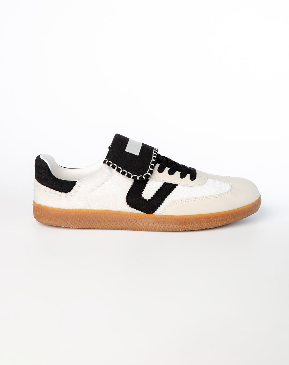Tenis casuales beige mujer