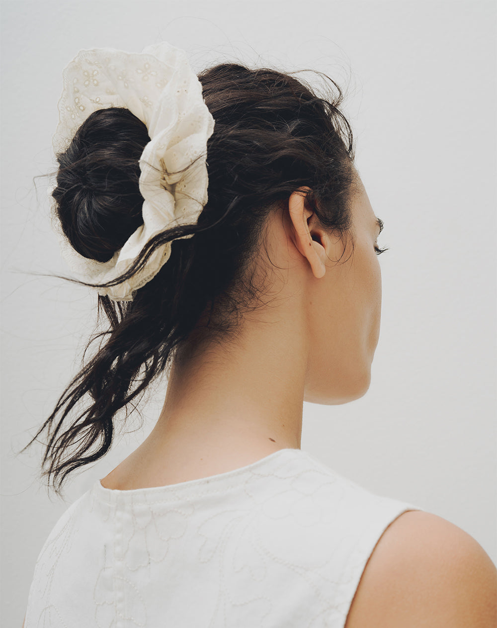 Scrunchie para el cabello crudo niña