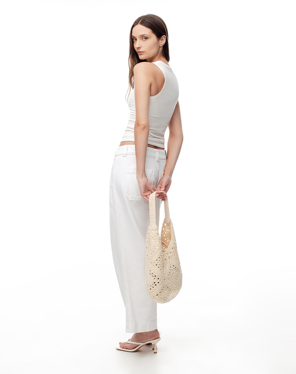 Bolso hobo tejido tipo crochet crudo mujer