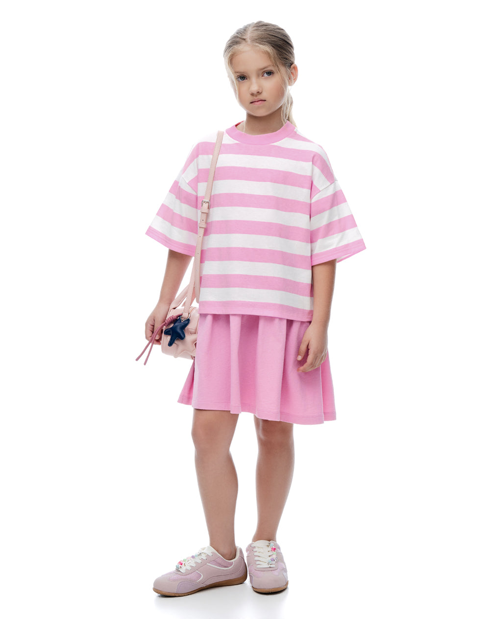 Camiseta relaxed manga corta rosada rayas niña