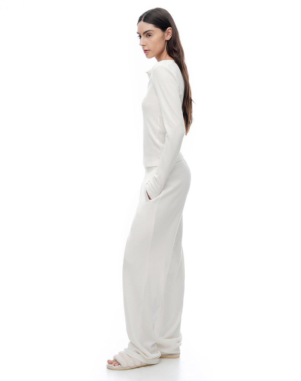 Pantalón regular tiro medio blanco mujer