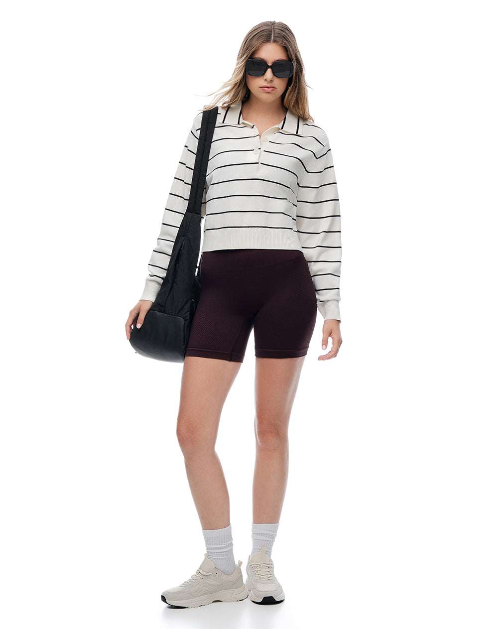Short deportivo vinotinto mujer