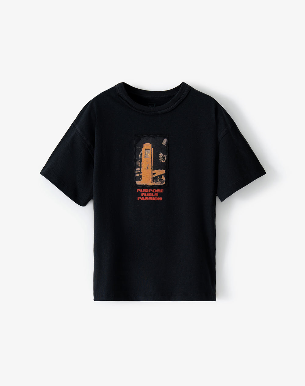 Camiseta regular manga corta negra niño