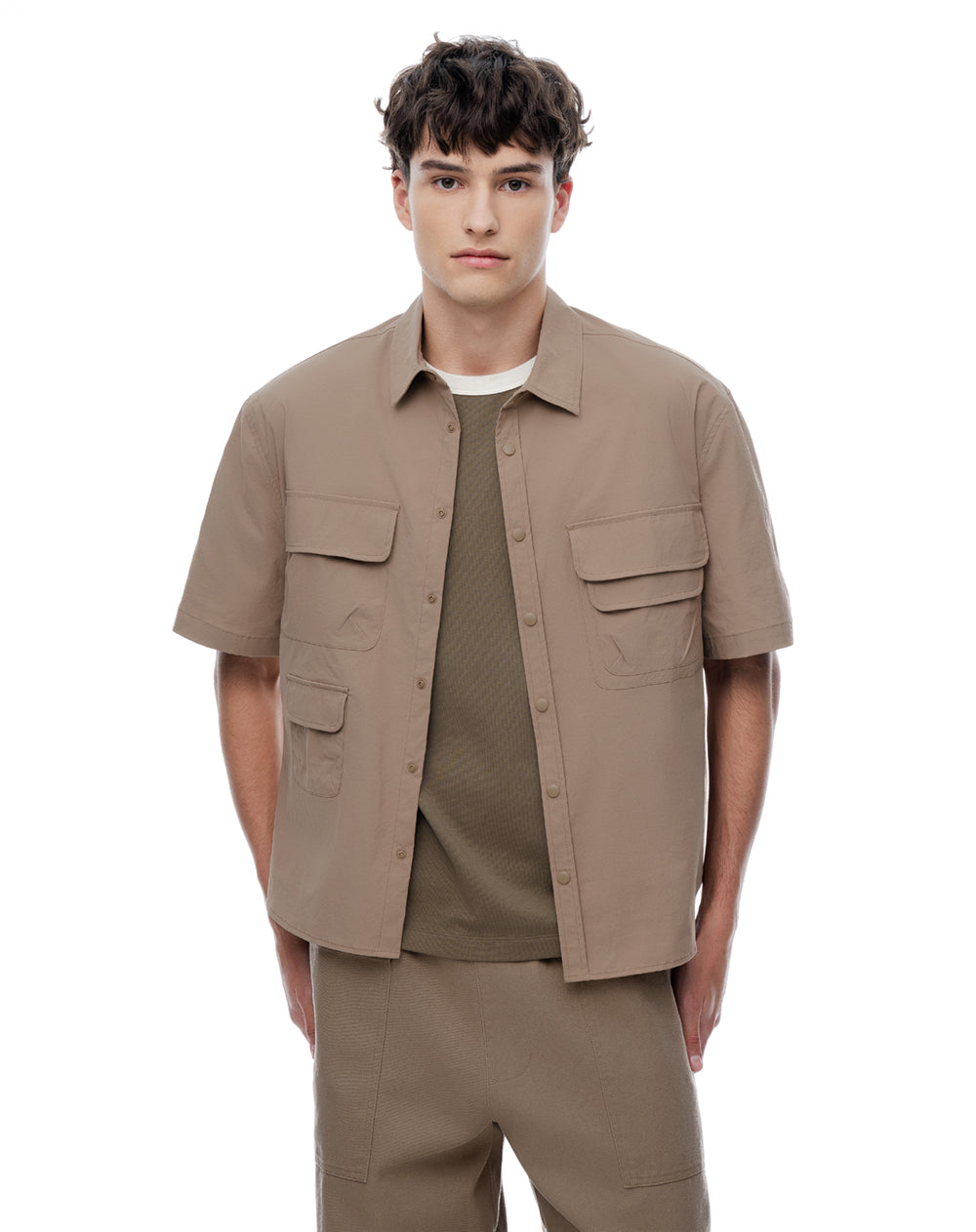 Camisa regular manga corta habana hombre
