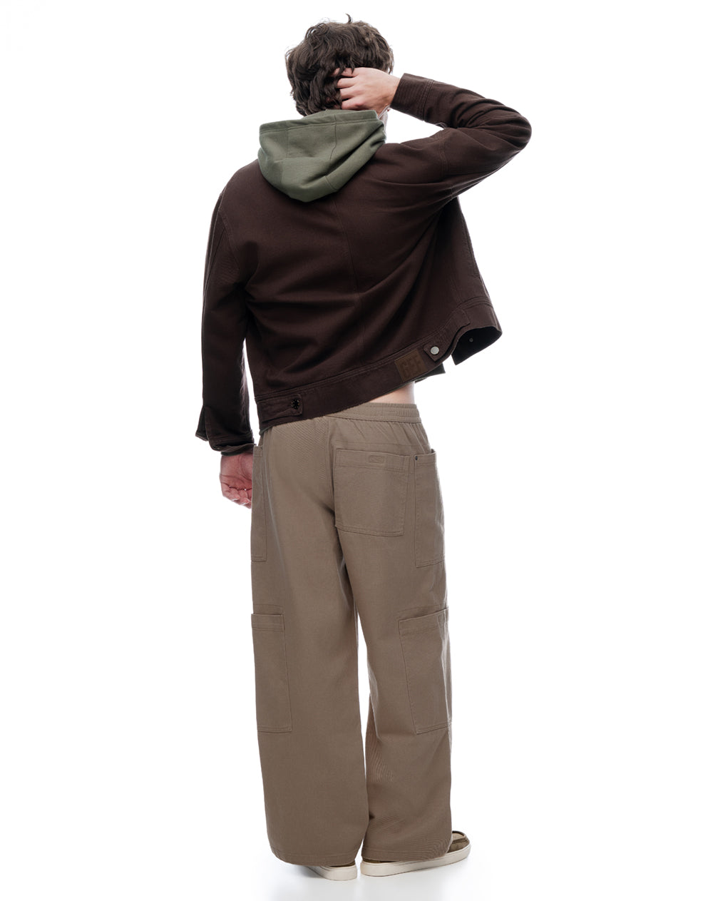 Pantalón loose habano hombre