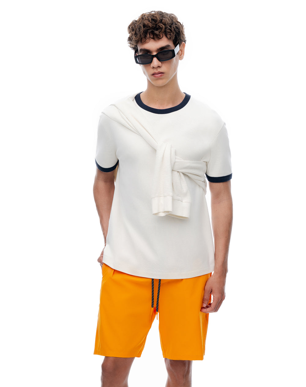 Pantaloneta naranja hombre