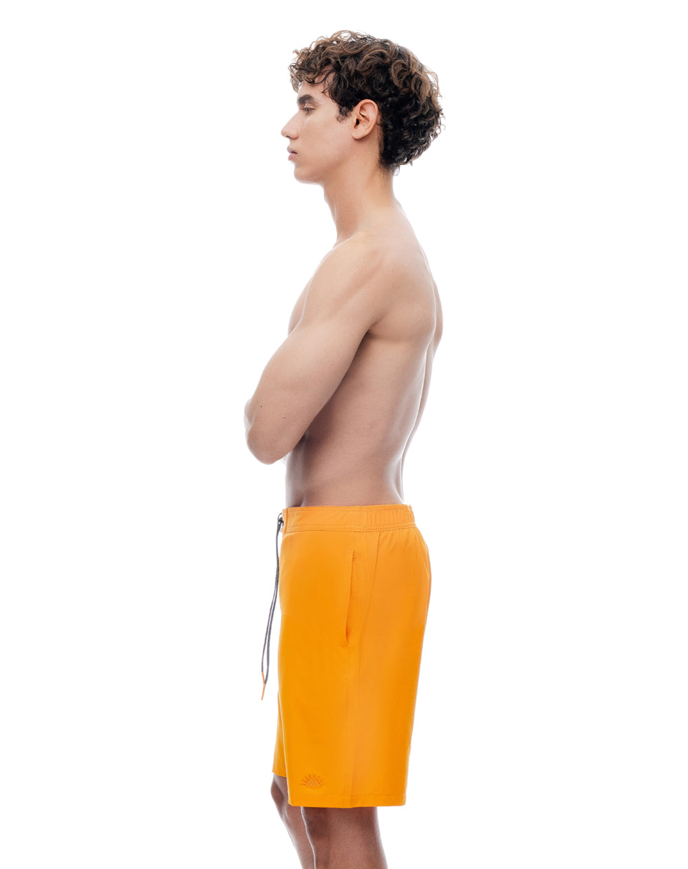 Pantaloneta naranja hombre