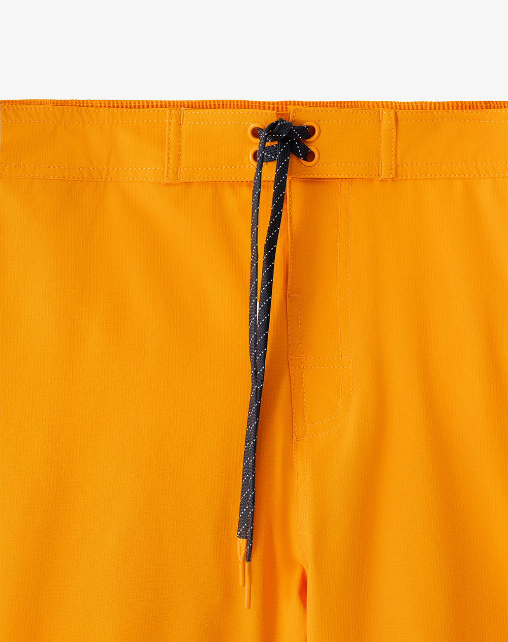 Pantaloneta naranja hombre