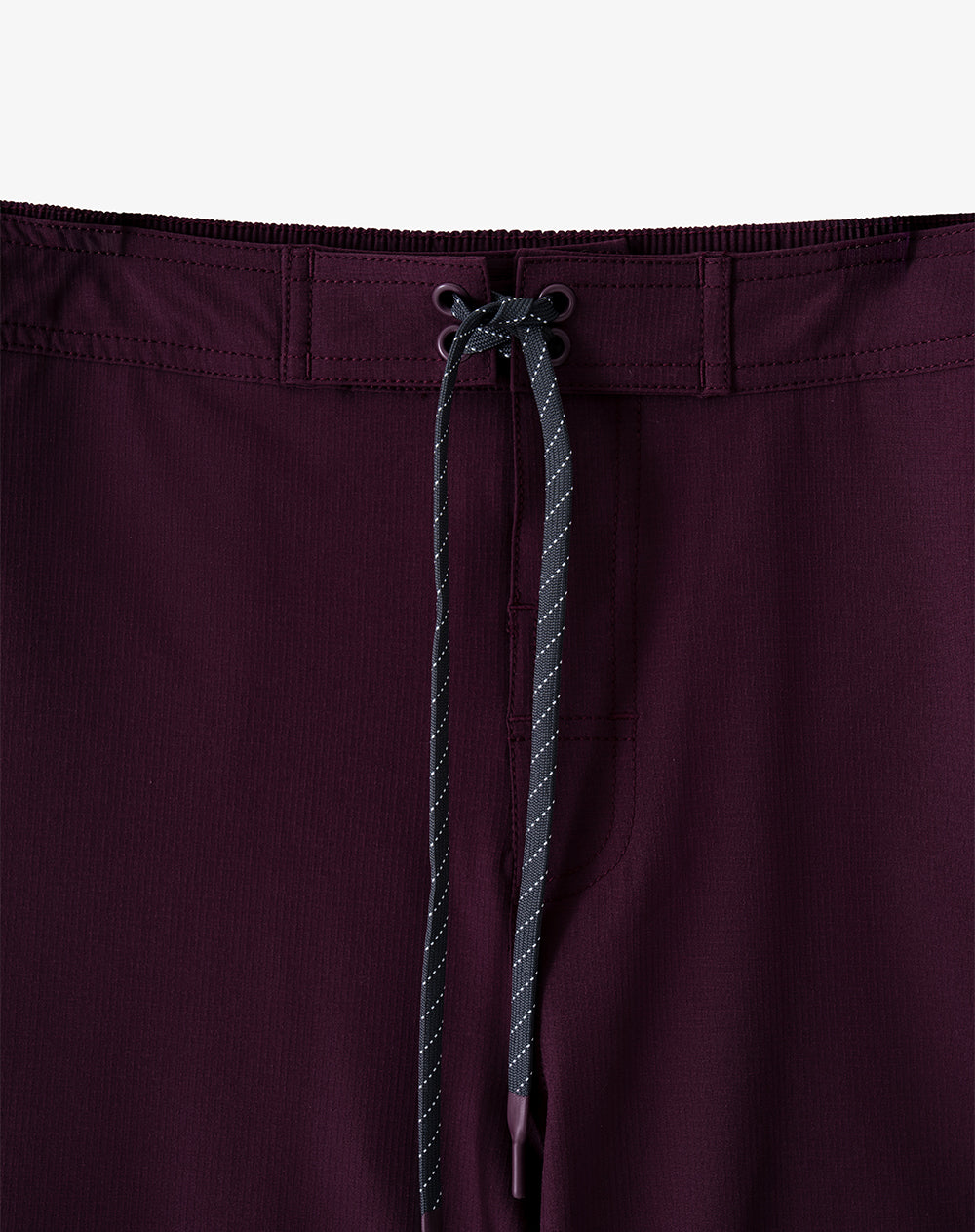 Pantaloneta vinotinto hombre