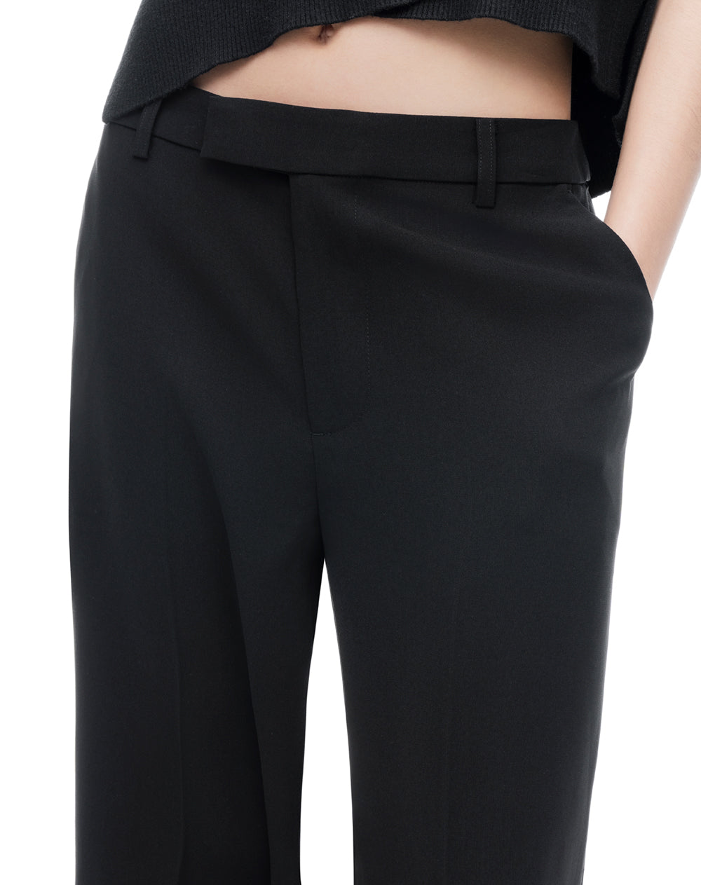 Pantalón regular tiro medio negro mujer