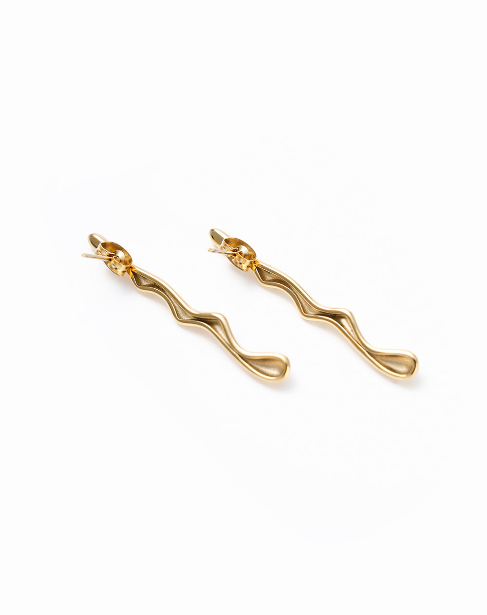 Arete dorado mujer