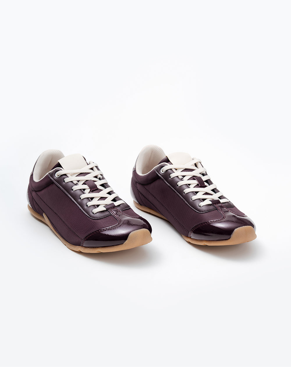 Tenis vinotinto mujer