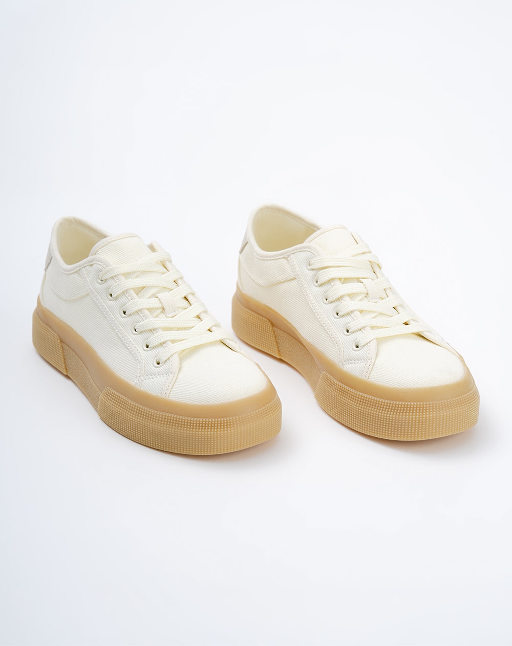 Tenis beige mujer