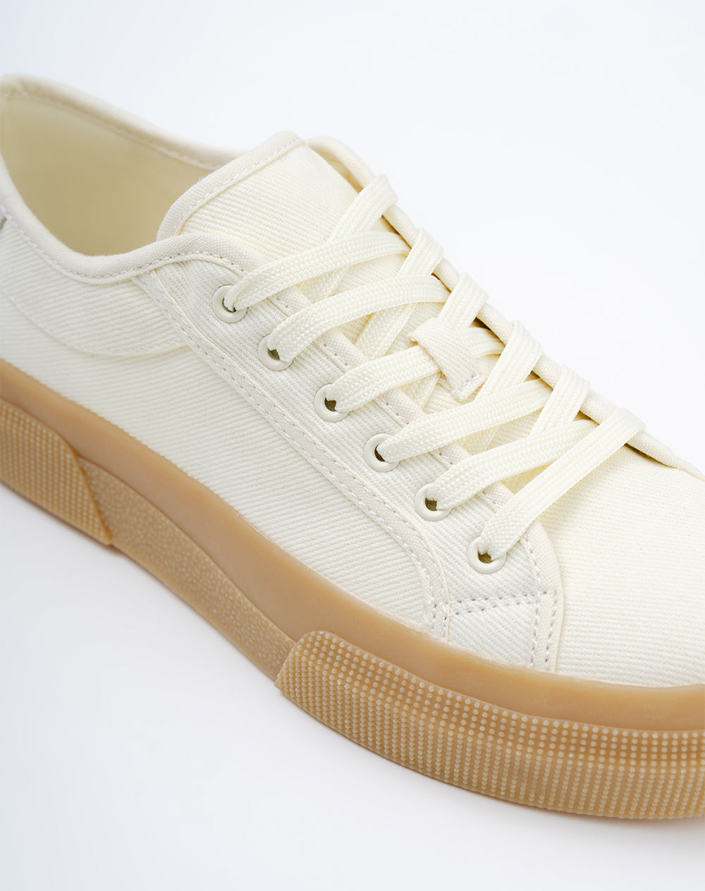 Tenis beige mujer