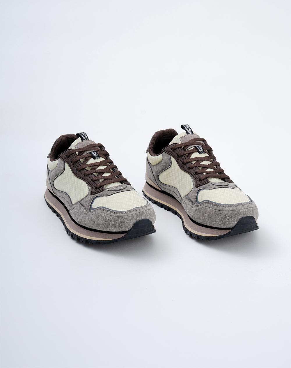 Tenis multicolor hombre